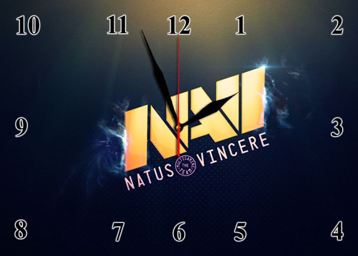 Настінний годинник з кіберспортом "Natus Vincere" на склі